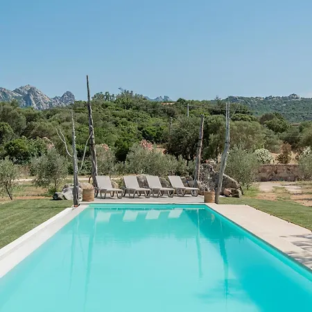Super Lusso E Design Con Piscina Villa San Pantaleo