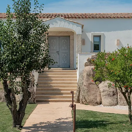 Super Lusso E Design Con Piscina San Pantaleo
